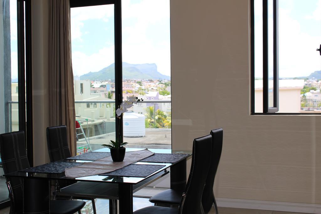 Flic En Flac Beach Penthouse Екстер'єр фото